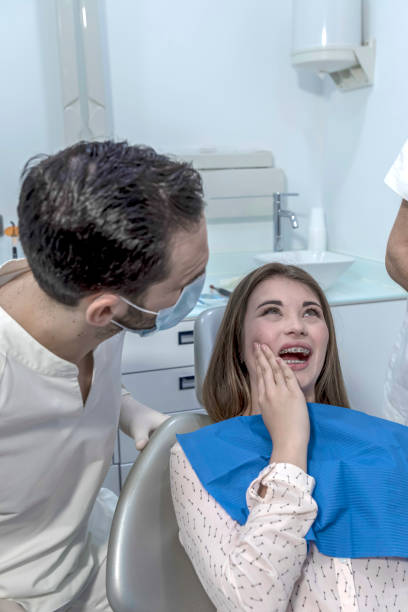 Best Emergency Tooth Extraction  in Apex, NC